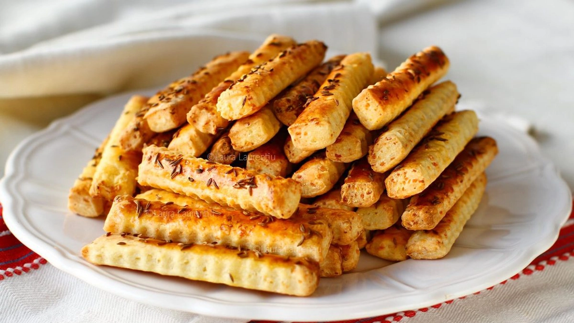 Rețetă de sărățele fragede cu brânză. Cum să pregătești cele mai delicioase gustări pentru Revelion