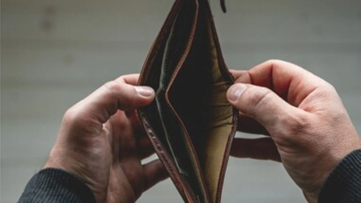 Cât poate întârzia angajatorul cu plata salariului? Iată ce spune legea actuală!