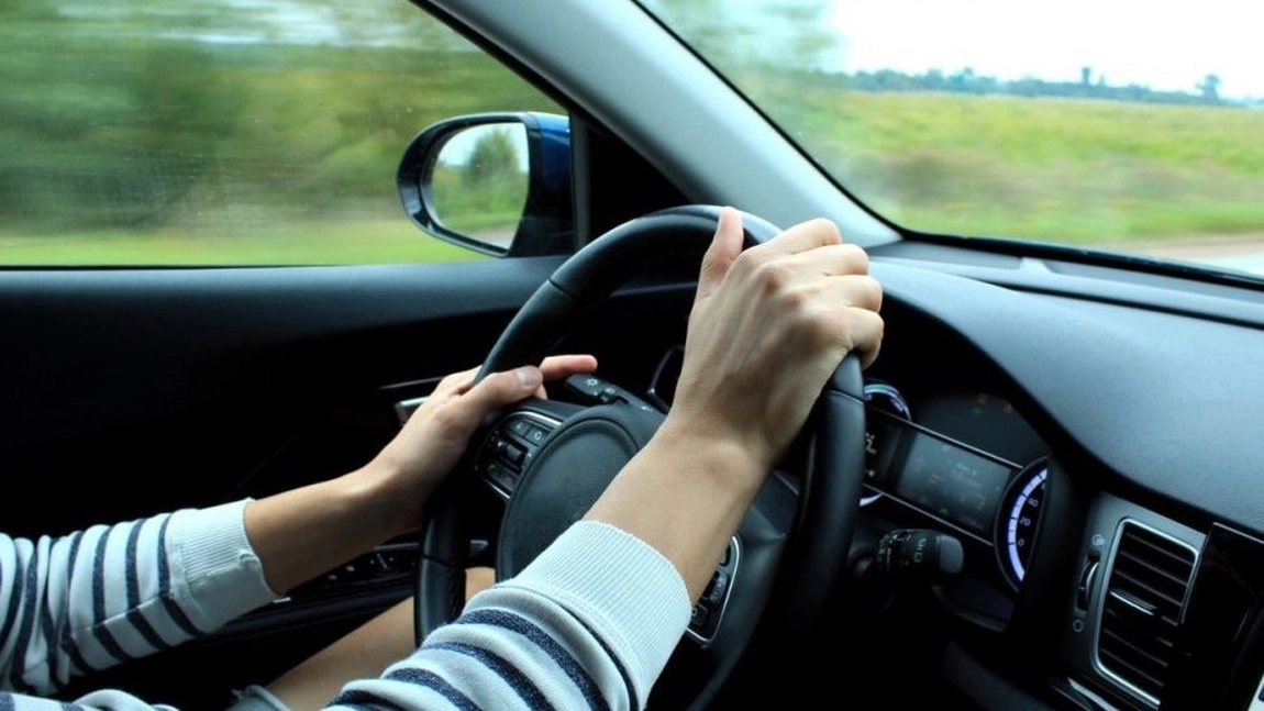 Cum și de câte ori se poate da testul 13 din 15 pentru redobândirea permisului auto în România