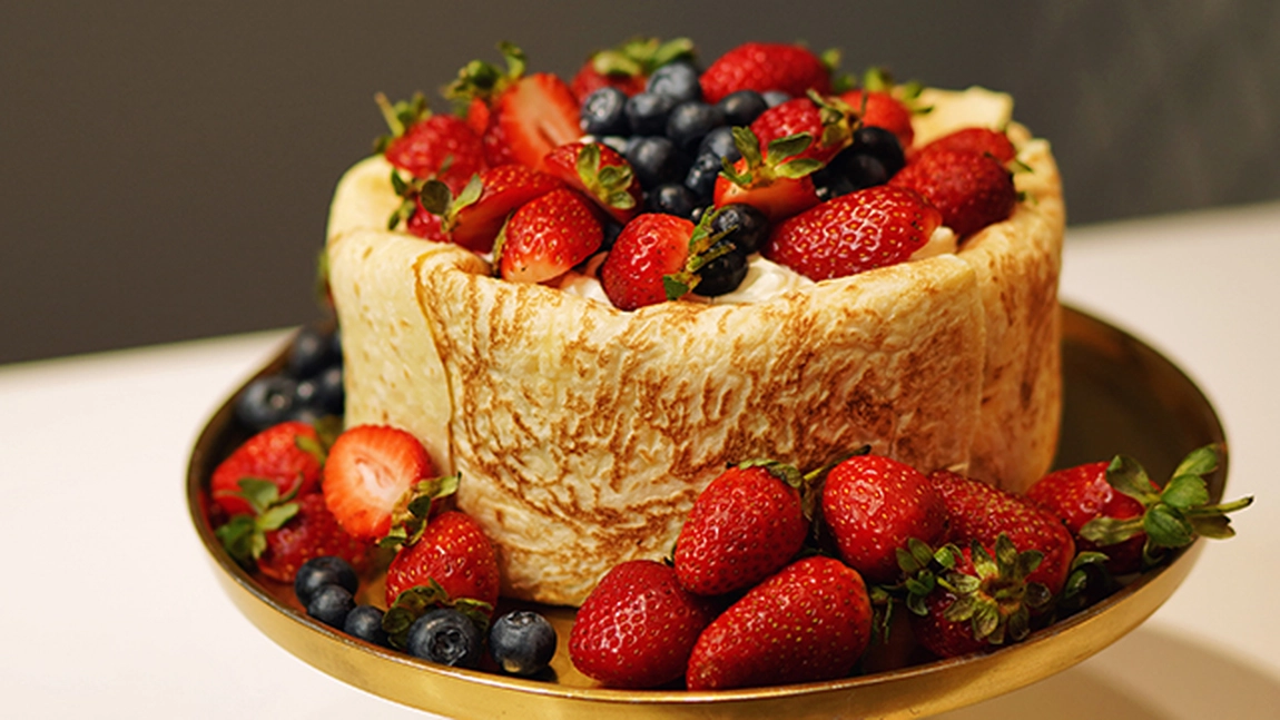 Tort de clătite cu cremă de mascarpone. O rețetă pe cât de simplă, pe atât de bună!