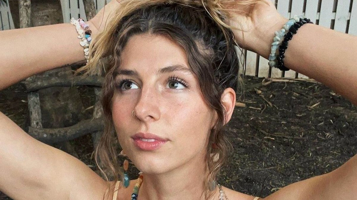 S-a apucat de OnlyFans din cauza depresiei! Înainte lucra la o grădiniță!
