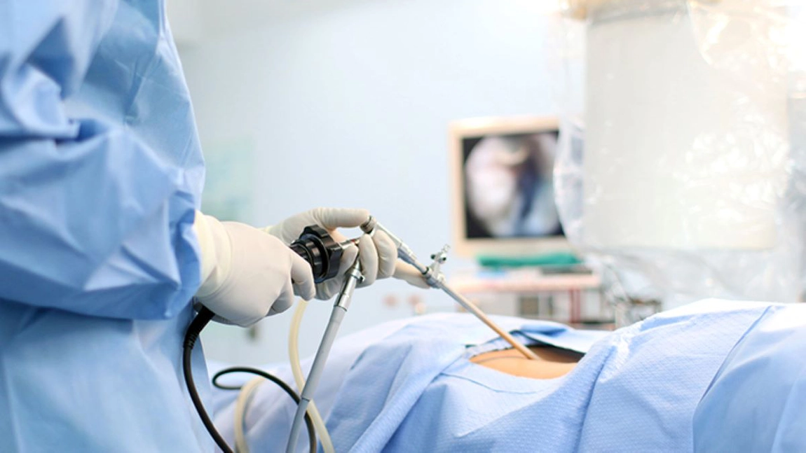 Cât durează o operație de chist ovarian? Ce trebuie să știi înainte de intervenție