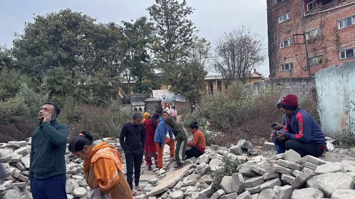 Tragedie la poalele Himalayei: Cutremur devastator face 95 de victime și zguduie trei țări