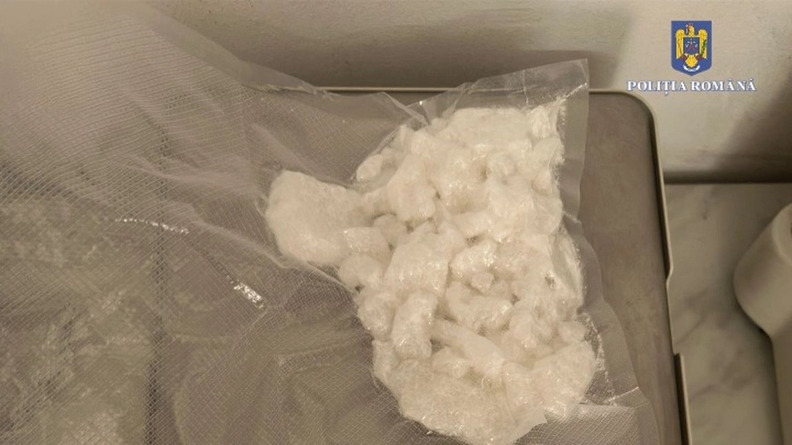 Un bărbat a fost reținut pentru introducerea în țară și trafic de droguri