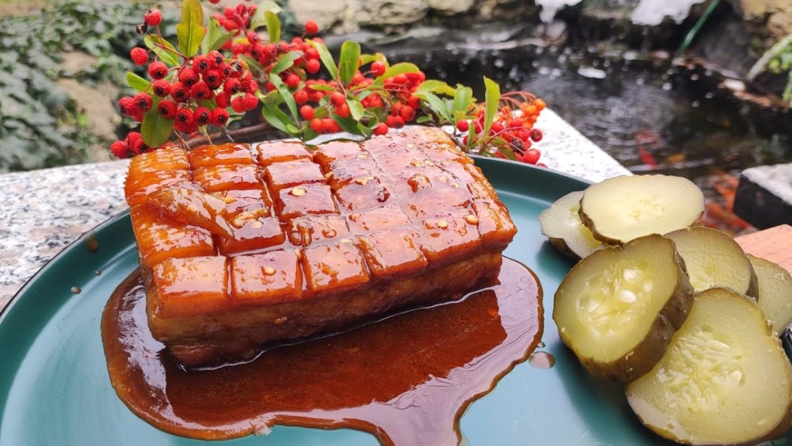 Fleică de porc la tigaie. Care este secretul pentru o carne fragedă și suculentă