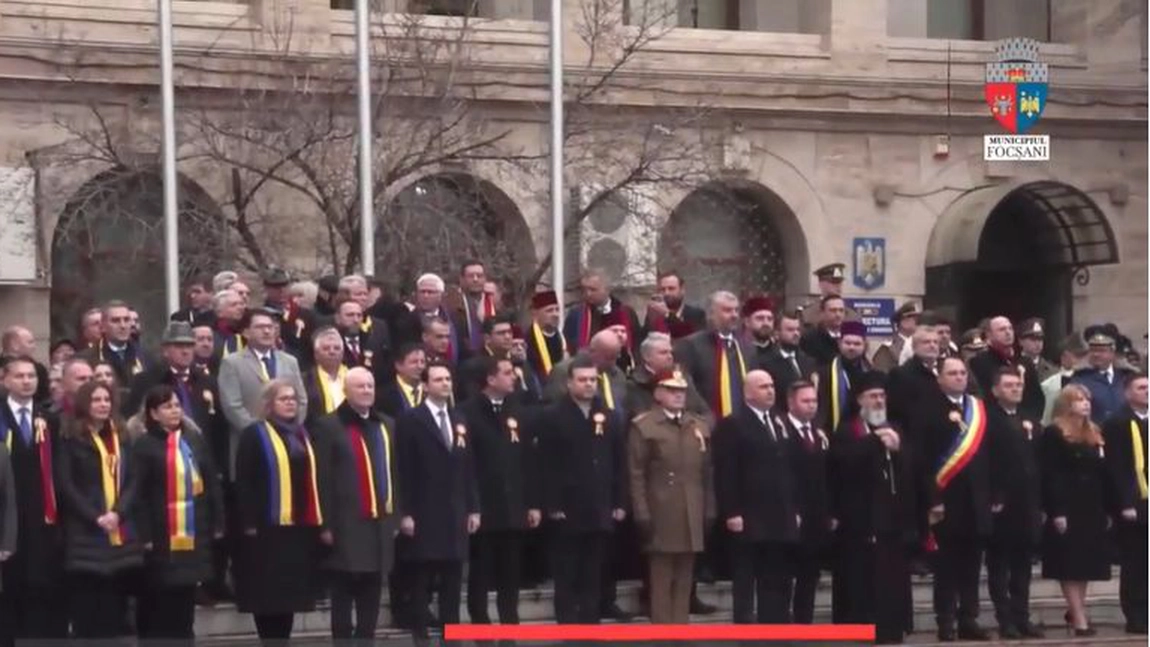 Ilie Bolojan a fost primit călduros la Focșani: ”Rușine să vă fie! Huoo” - VIDEO