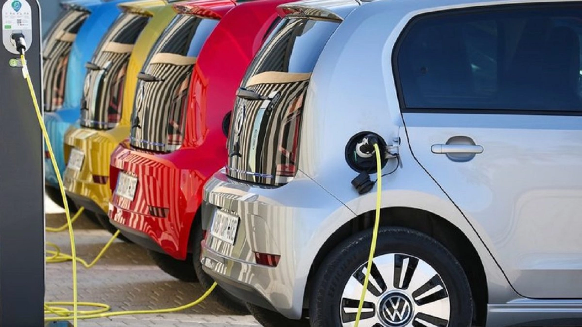 În comuna Miroslava vor fi montate mai multe stații pentru reîncărcarea autovehiculelor electrice. Primăria investește peste 700.000 de lei
