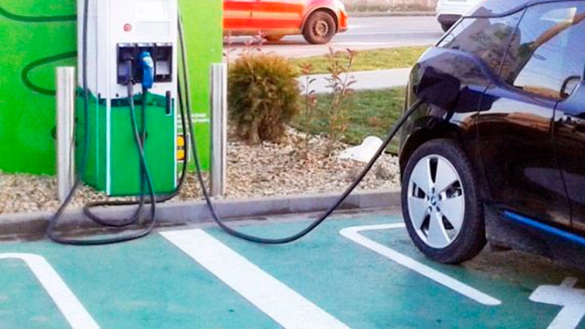 În comuna Lețcani vor fi amplasate stații pentru reîncărcarea autovehiculelor electrice! Primăria caută firme pentru realizarea proiectului