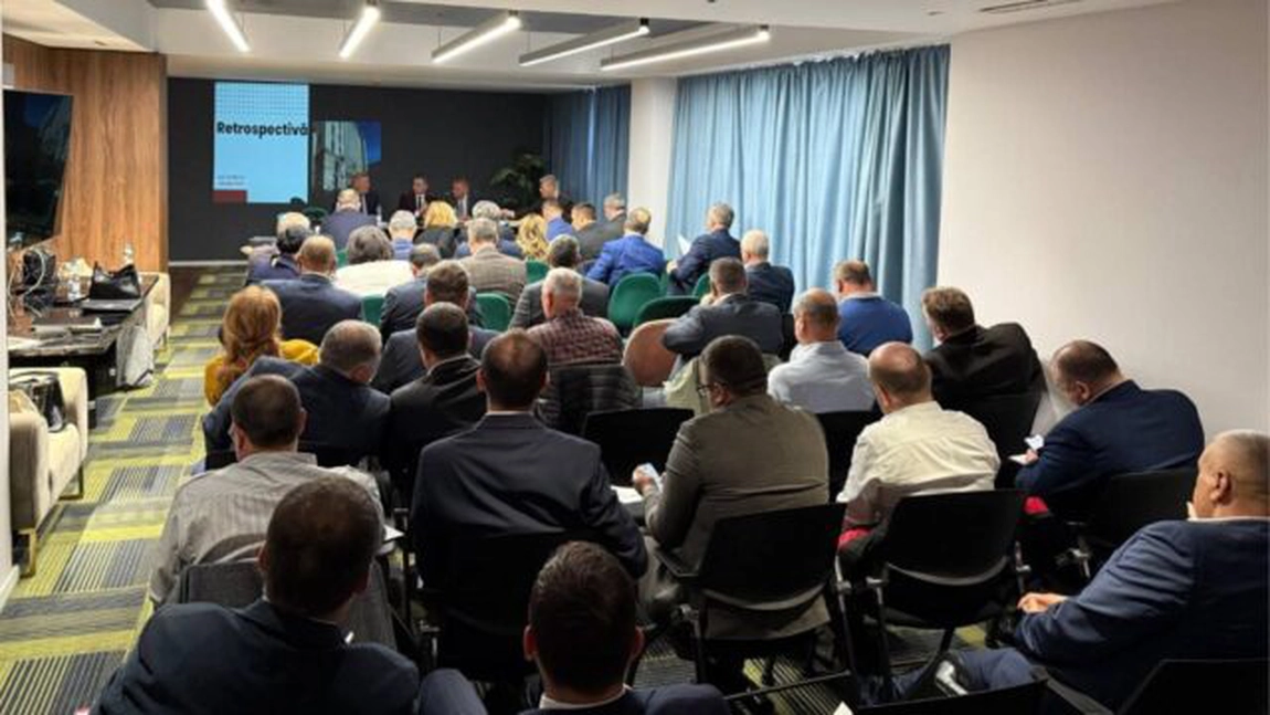 Mobilizare la nivelul ANSVSA. Pesta porcină și febra aftoasă, subiectele unei întâlniri interne la care a participat și directorul DSVSA Iași, Gabriel Ciobanu