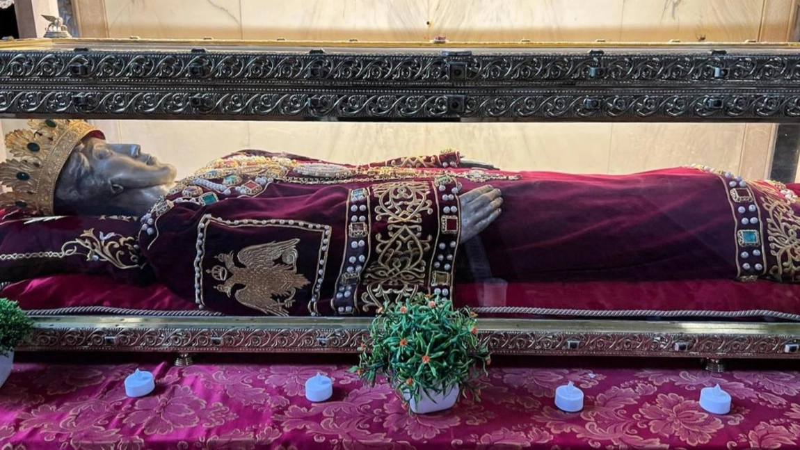 Moaștele întregi ale Sfintei Împărătese Elena ajung în România, pentru prima dată