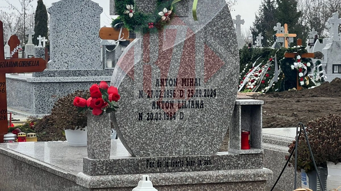 Oricât de serios ai fi, nu poți să nu râzi când treci pe lângă acest mormânt de la Cimitirul Sf. Petru și Pavel din Iași. Iată ce mesaj a fost încrustat în piatră