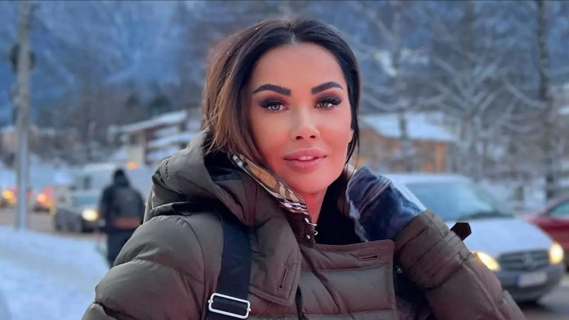 Oana Zăvoranu vrea să dea lovitura cu noua afacere. Cât costă un parfum vândut de actriță