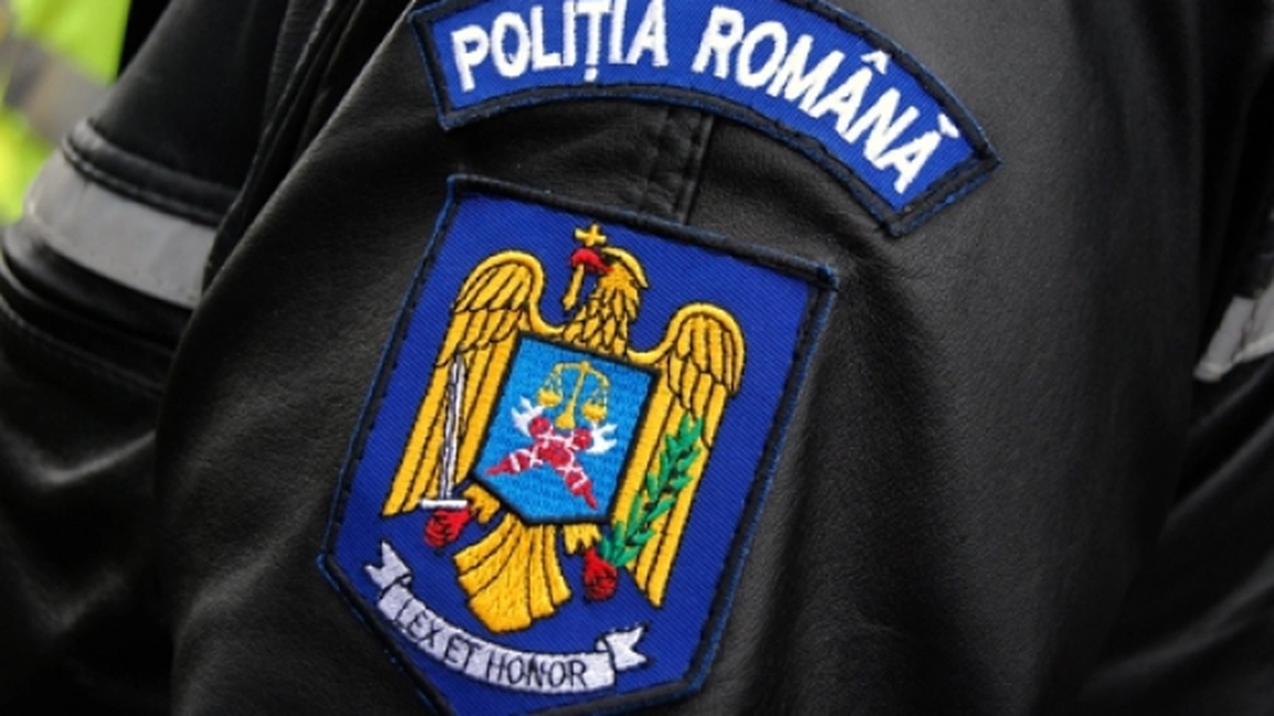 Care sunt gradele în poliție și cum se obțin acestea? Află ce condiții trebuie îndeplinite pentru avansare