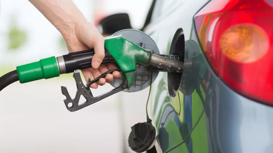 Șoferii loviți de scumpiri! Prețurile carburanților cresc din nou astăzi, 6 februarie