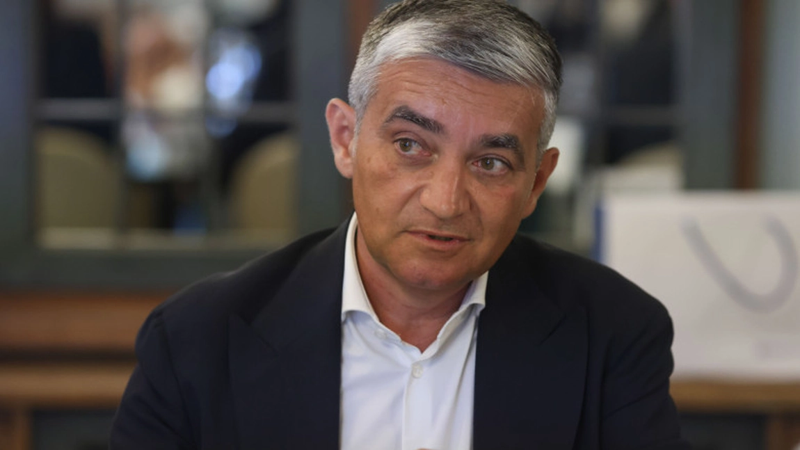 Primarul din Sinaia a fost lăsat să plece liber din sediul DNA. Control judiciar pe cauțiune, suma stabilită fiind de 600.000 de lei