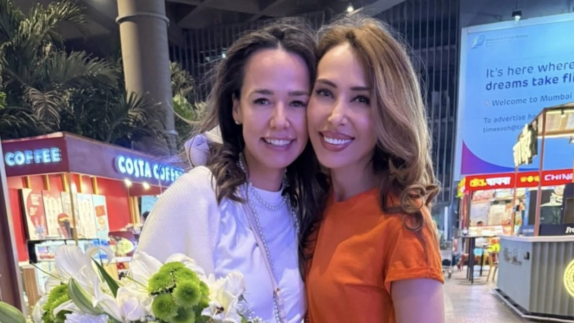 Iulia Vântur și Andreea Raicu, întâlnire în India. Ce pun la care cele două vedete