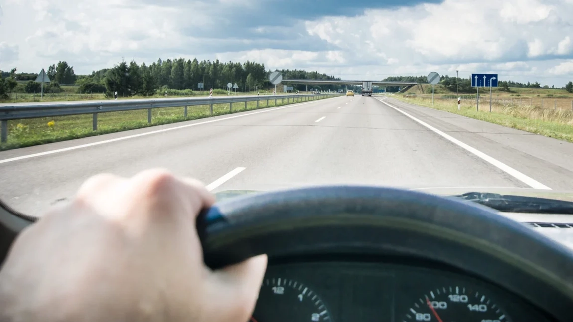 Reguli în Codul Rutier 2025! Sancțiuni drastice pentru șoferii care încurcă traficul