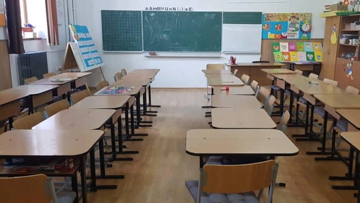 Trei profesoare au fost trimise în judecată după ce au falsificat documente pentru a atesta prezența unor elevi