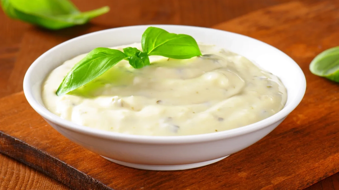 Care este secretul unui sos Caesar clasic. În ce rețete delicioase îl poți integra