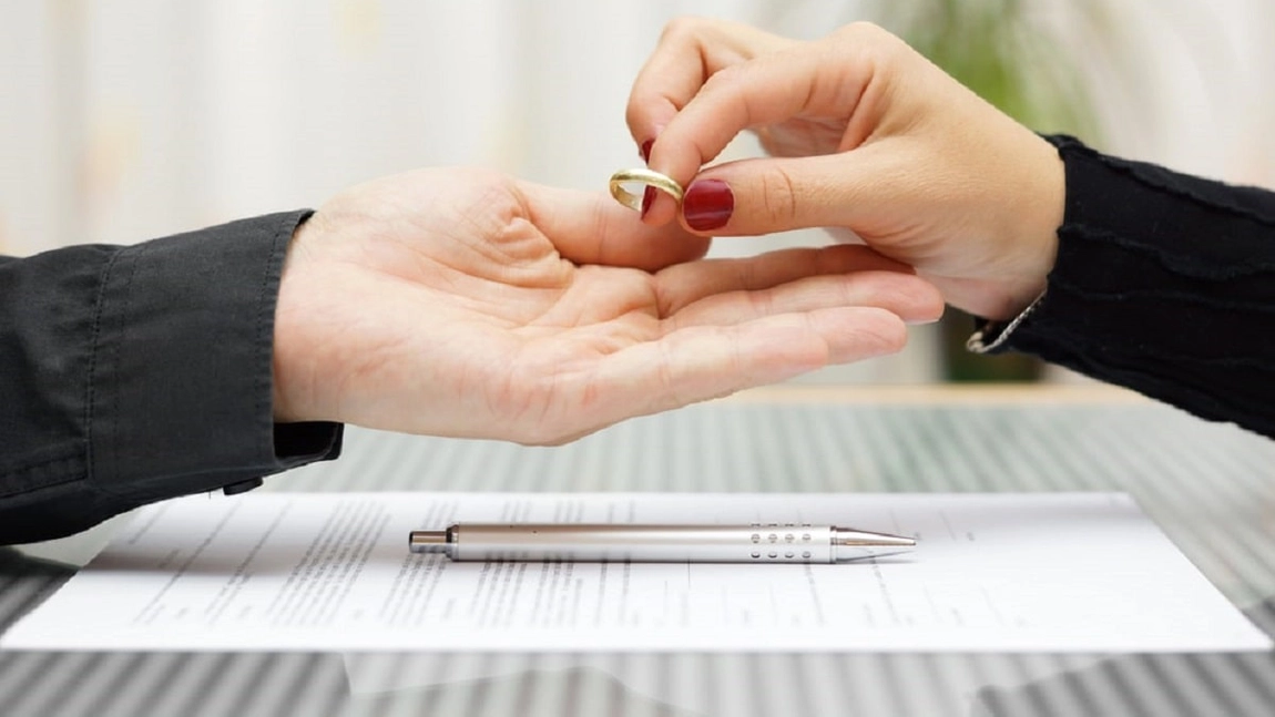 Cât durează și cât costă un divorț la primărie. Iată actele necesare pentru desfacerea căsătoriei
