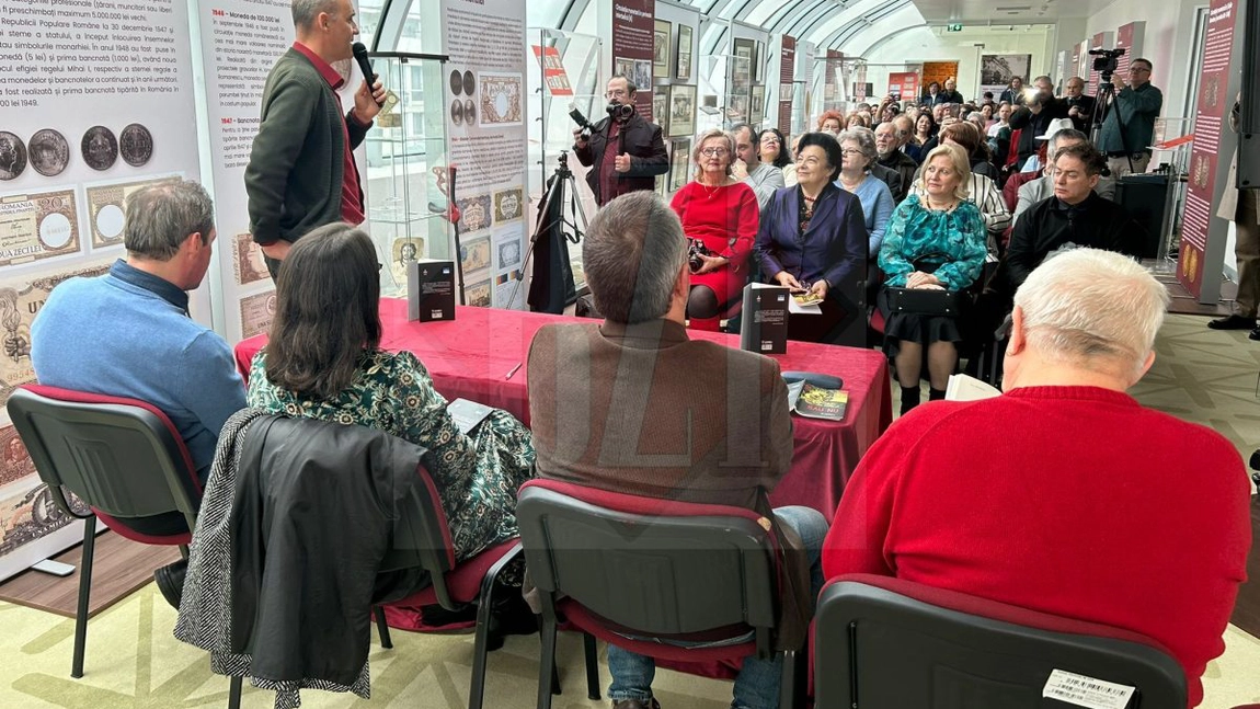 Lansarea volumului „Sau nu” de Liviu Apetroaie la Palatul Braunstein din Iași