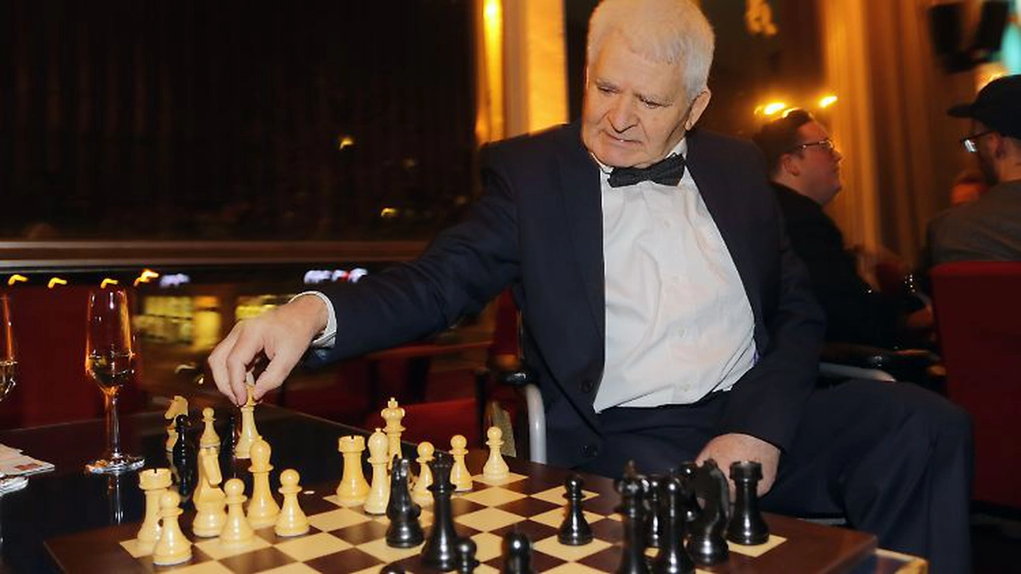 Celebrul jucător de șah Boris Spasski a murit. “Meciul secolului” cu Bobby Fischer a rămas o legendă