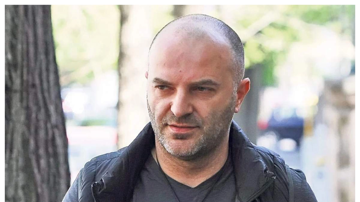 Iată cum arată Andrei, băiatul lui Dan Capatos. Are 14 ani și este o prezență rară în spațiul public