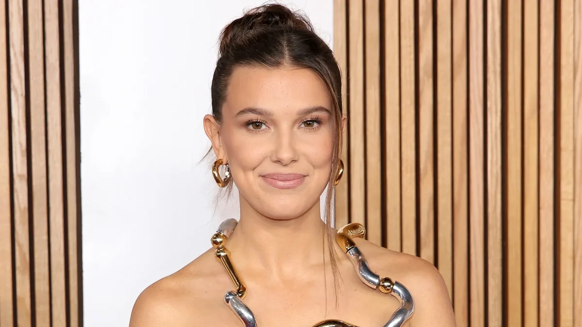 De la Hollywood la viața la fermă: Millie Bobby Brown ia taurul de coarne, la propriu