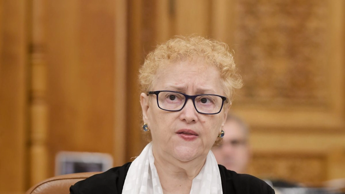 Avocatul Poporului s-a opus creșterii pensiilor! Renate Weber încasează peste 40.000 de euro anual pensie