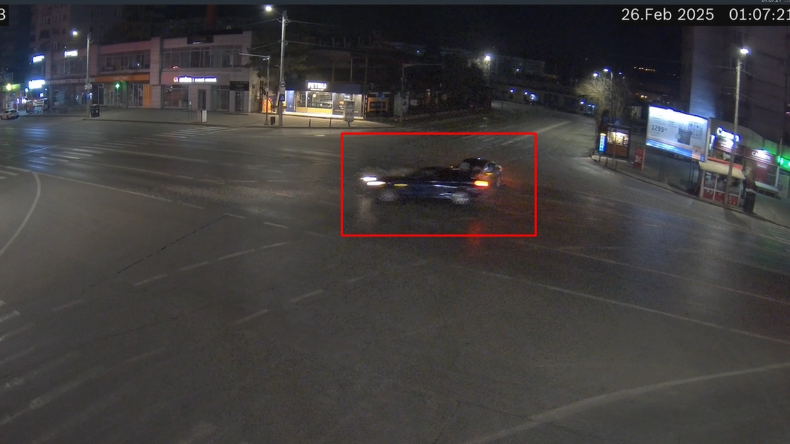 Momentul producerii accidentului rutier de la Moara de Foc, surprins de camerele de supraveghere. Iată cum se izbesc cele două BMW-uri