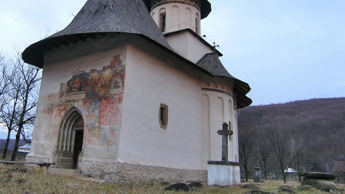 Biserica Înălțarea Sfintei Cruci, unul dintre cele mai importante monumente medievale din Moldova
