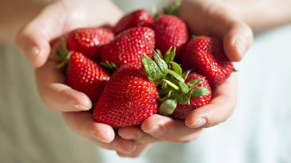 Fructul aparent inofensiv care îți poate distruge sănătatea! Milioane de români îl consumă