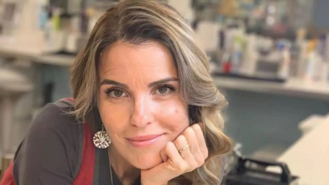 Cristela, soția lui Călin Georgescu, aproape dezbrăcată în zăpadă. Terapii pentru sănătate și întărirea sistemului imunitar