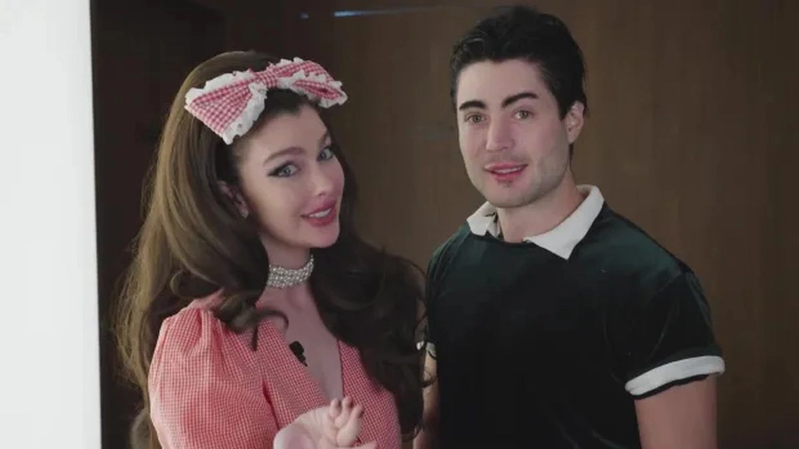 Un cuplu bisexual caută perfecțiunea în bisturiu! Își pun acid în buze și botox împreună!
