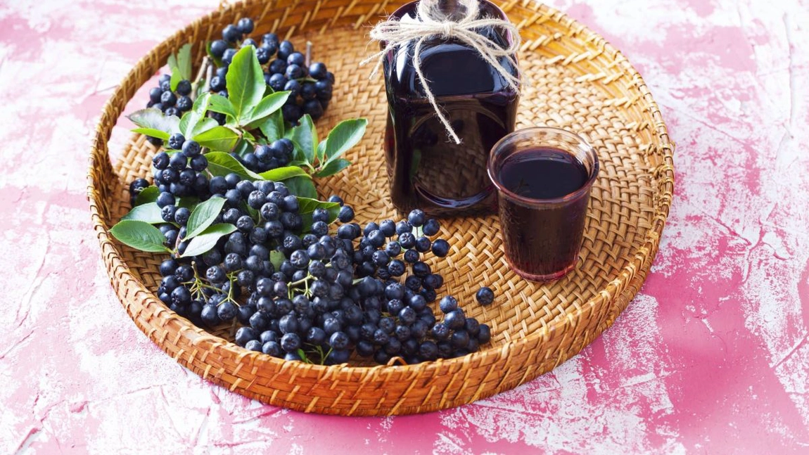 Cura cu suc de aronia. Doza zilnică de vitamine
