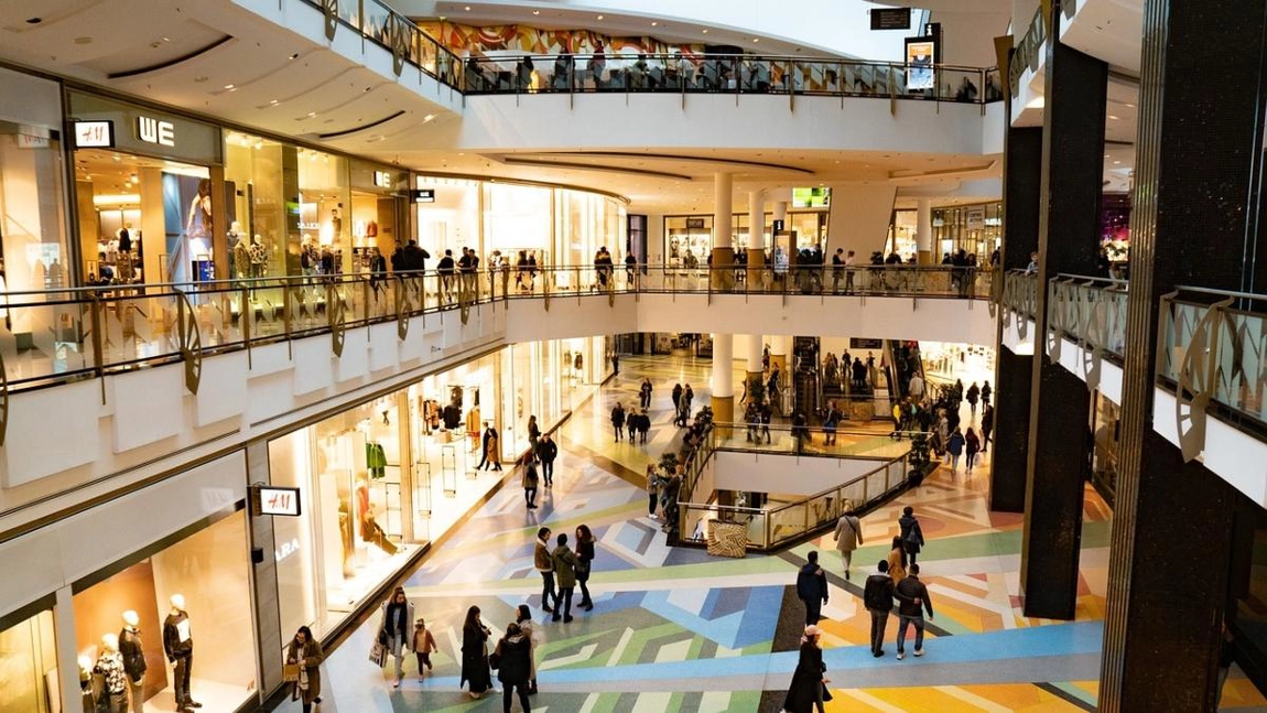 Gigantul care pleacă din România! Mai multe centre comerciale vor fi închise, iar angajații rămân fără loc de muncă