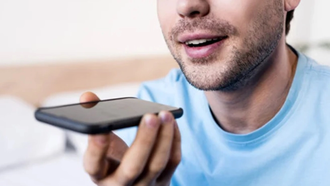 Țara care îi amendează pe cetățeni dacă vorbesc pe speaker la telefon în locurile publice! Sancțiunile sunt uriașe