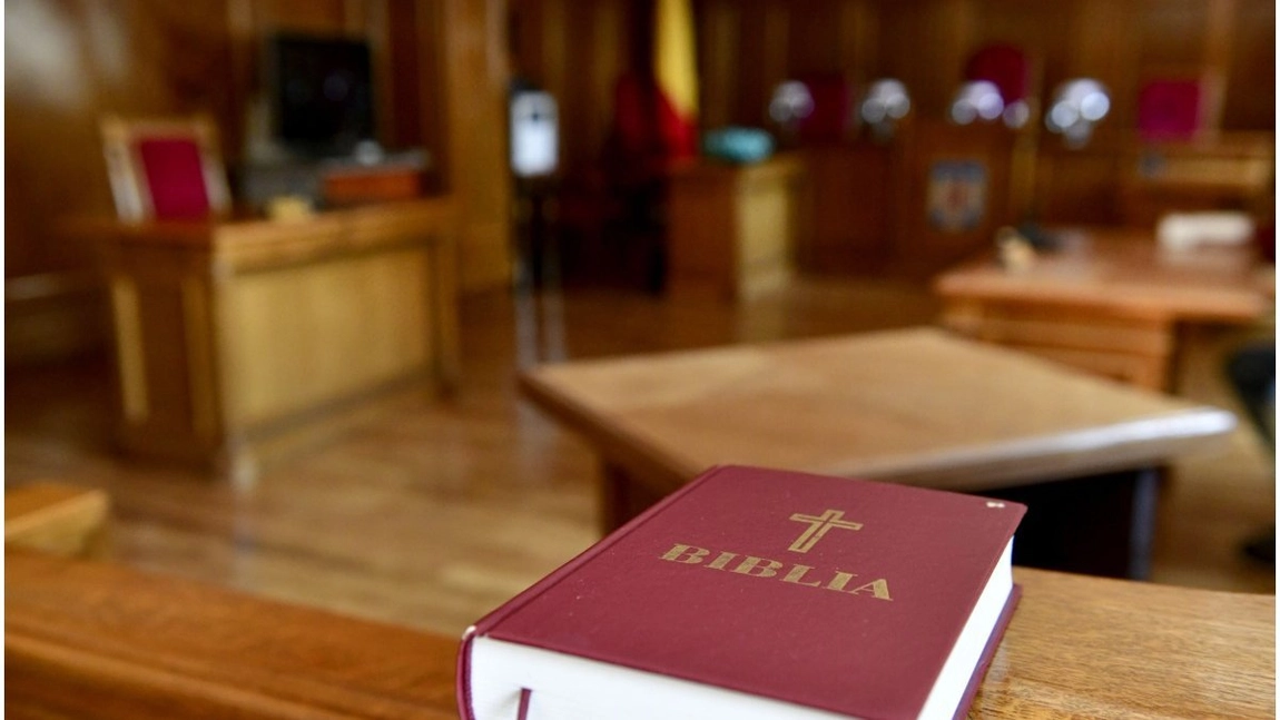 După ce a divorțat, o femeie din Iași îi interzice fostului soț să-și vadă copilul. Mama susține că prezența tatălui e traumatizantă: „Orice tensiune între noi doi o afectează enorm pe fetiță”