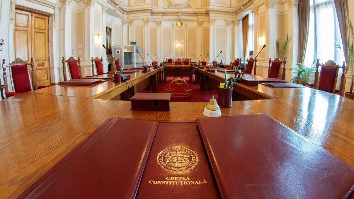 Decizie crucială la CCR: Contestațiile asupra candidaturii lui Crin Antonescu, în dezbatere - UPDATE