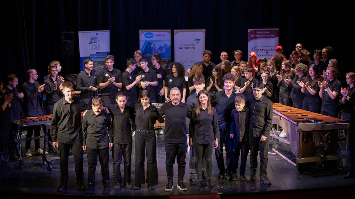 Zoli Tóth și tinerii percuționiști Cantus Mundi pornesc în turneu național