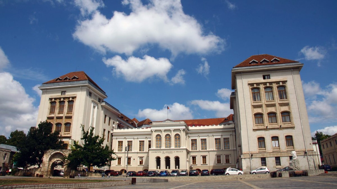 Pregătire gratuită la anatomie pentru concursul de admitere, la UMF Iași
