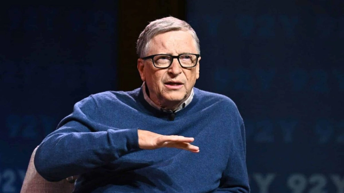 Ce profesii vor supraviețui evoluției inteligenței artificiale. Bill Gates trage un semnal de alarmă
