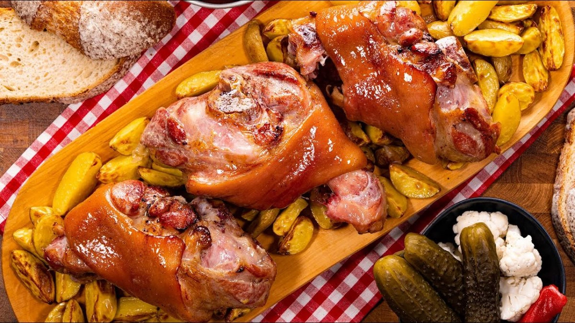 Rețeta pentru un ciolan afumat la cuptor absolut delicios