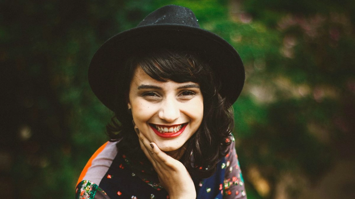 Trei cauze frecvente pentru care românii ajung de urgență la medicul dentist și sfaturi practice pentru o mai bună sănătate orală