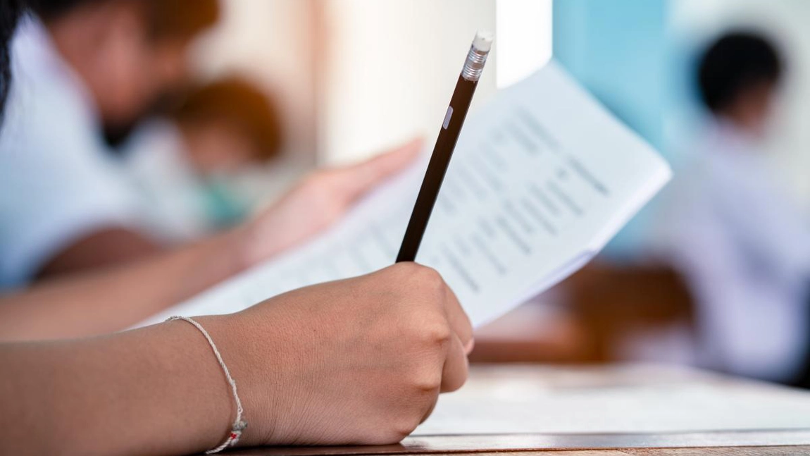 Au fost publicate subiectele de la simularea pentru Evaluarea Națională 2025 la Limba și literatura română. Ce le-a picat elevilor