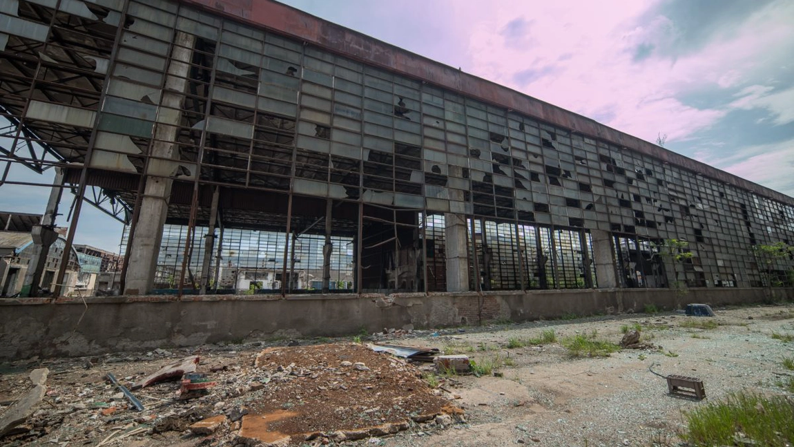 S-a demolat o fabrică de tradiție din România! Ce se va construi în locul ei