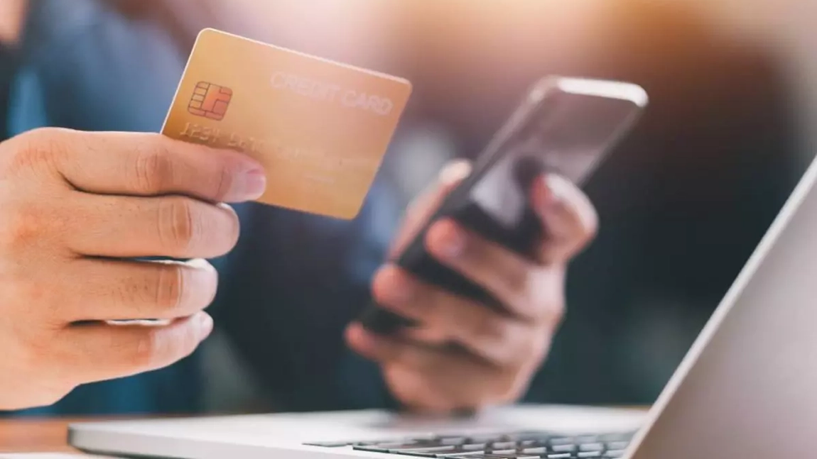 O altă bancă din România avertizează asupra unui nou model de fraudă. Cum ne putem proteja