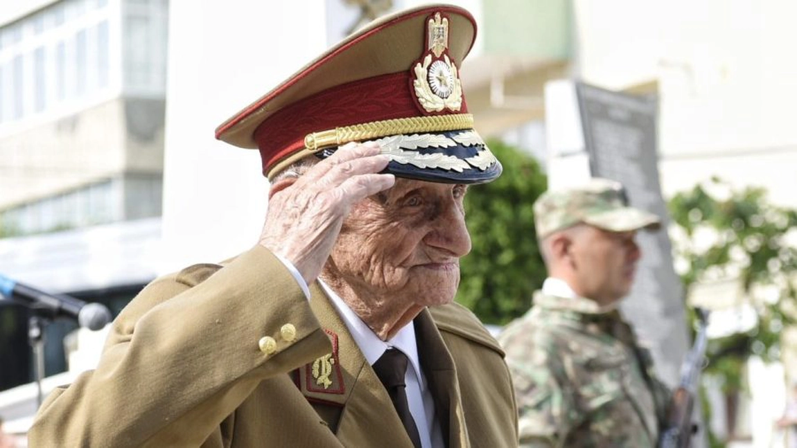 Generalul maior Ion Pricopie, cel mai longeviv veteran de război, a murit la 105 ani