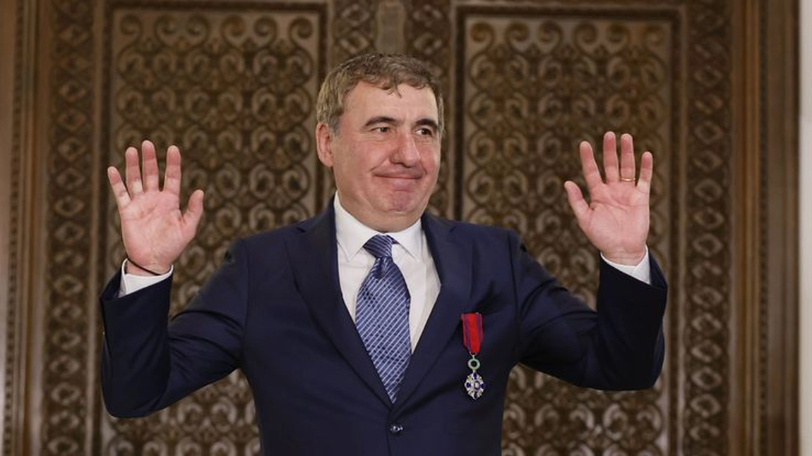 Iată ce beneficii va avea de acum Gică Hagi, după ce a primit Steaua României în grad de Cavaler. Unul dintre avantaje este cu adevărat surprinzător