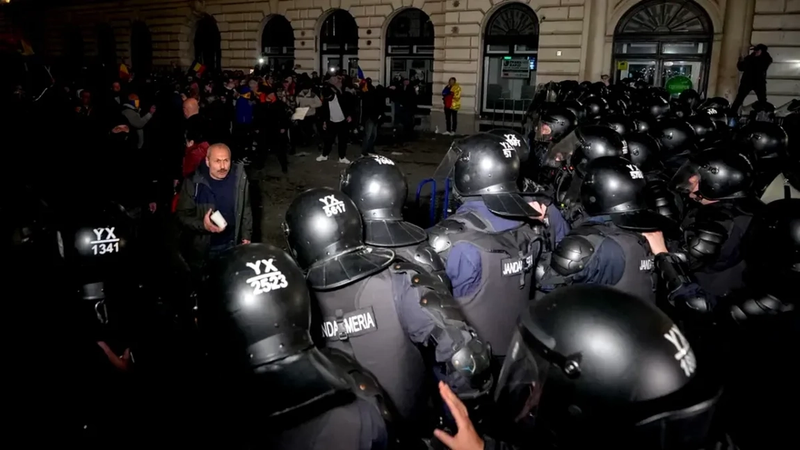 Jandarm către protestatari: ”Femeile ucrainence sunt mai frumoase și deștepte decât româncele”! Dialog halucinant